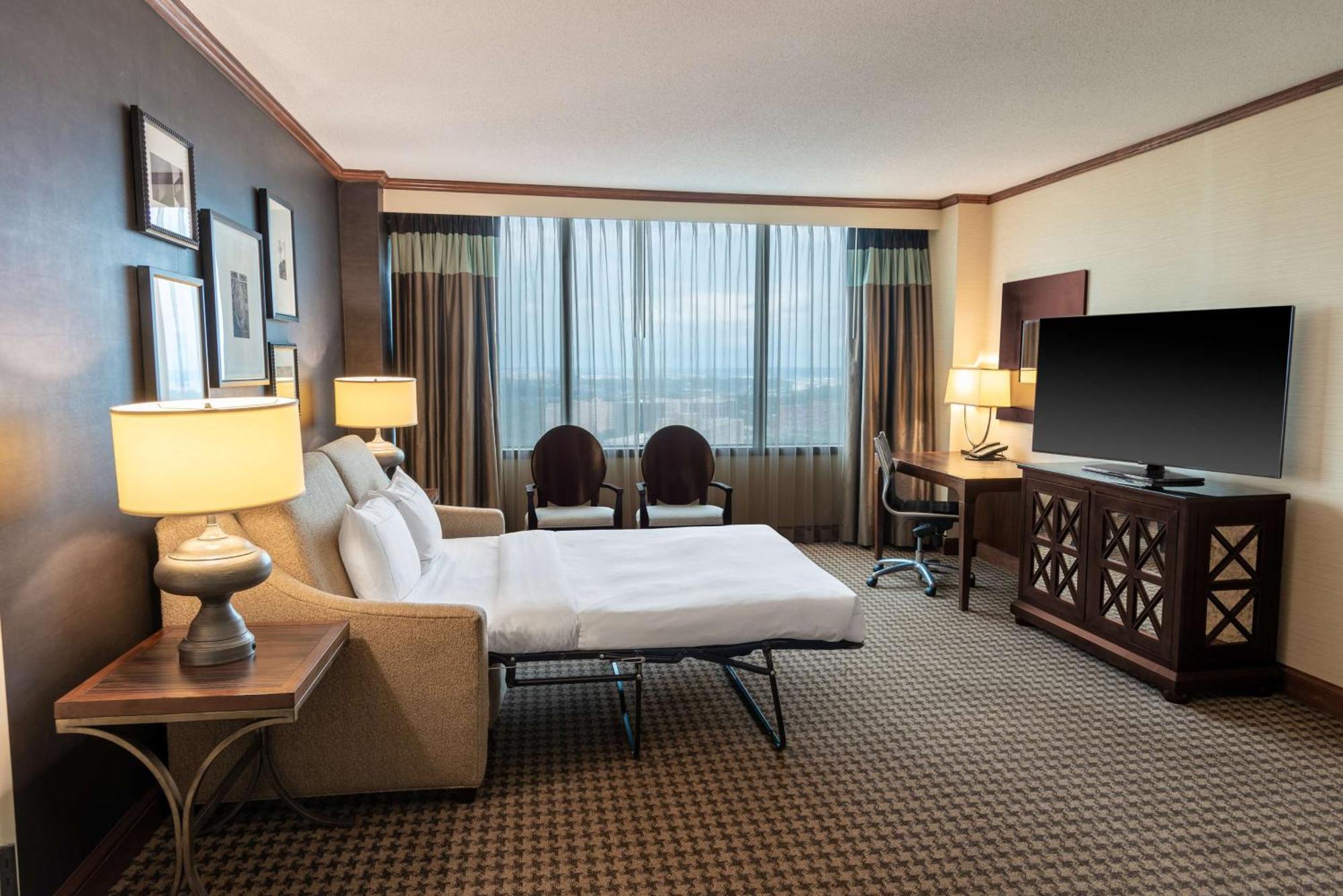 Hilton Alexandria Mark Center Exteriör bild