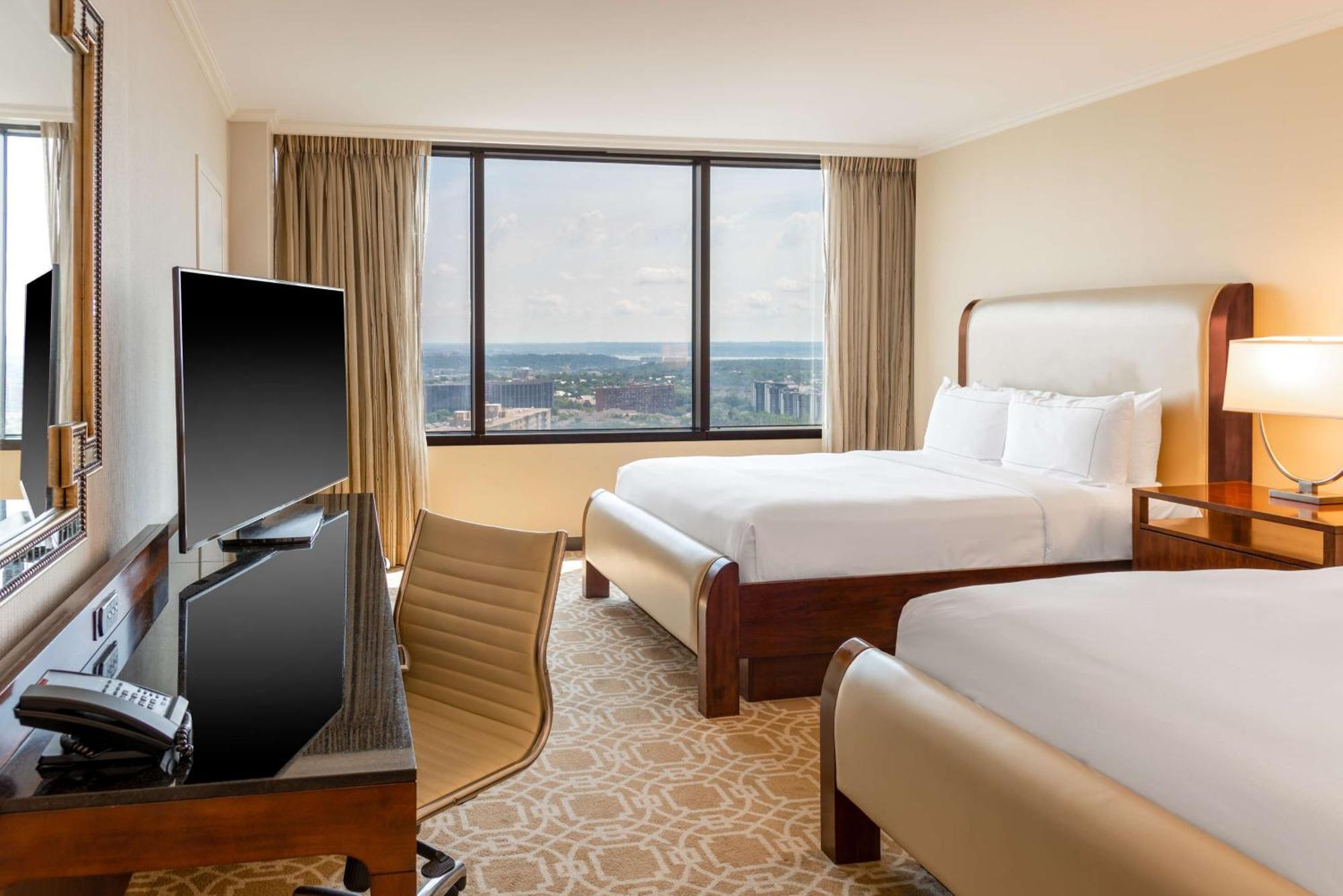 Hilton Alexandria Mark Center Exteriör bild